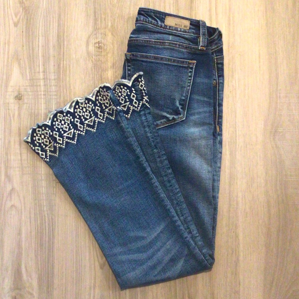 Miss Me embroidered crop boot jeans